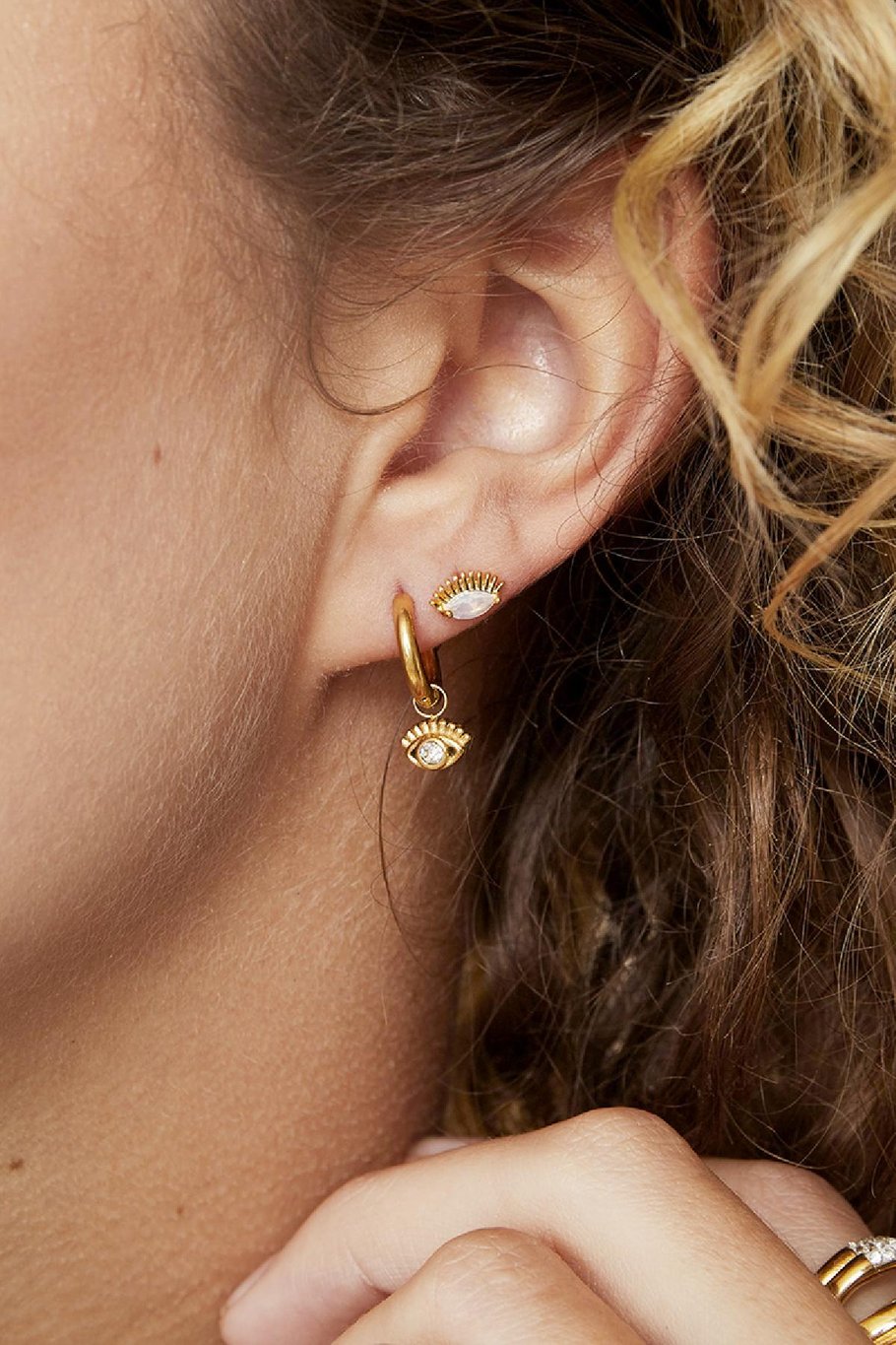 Pendientes Lashes Color dorado Cobre Imagen2
